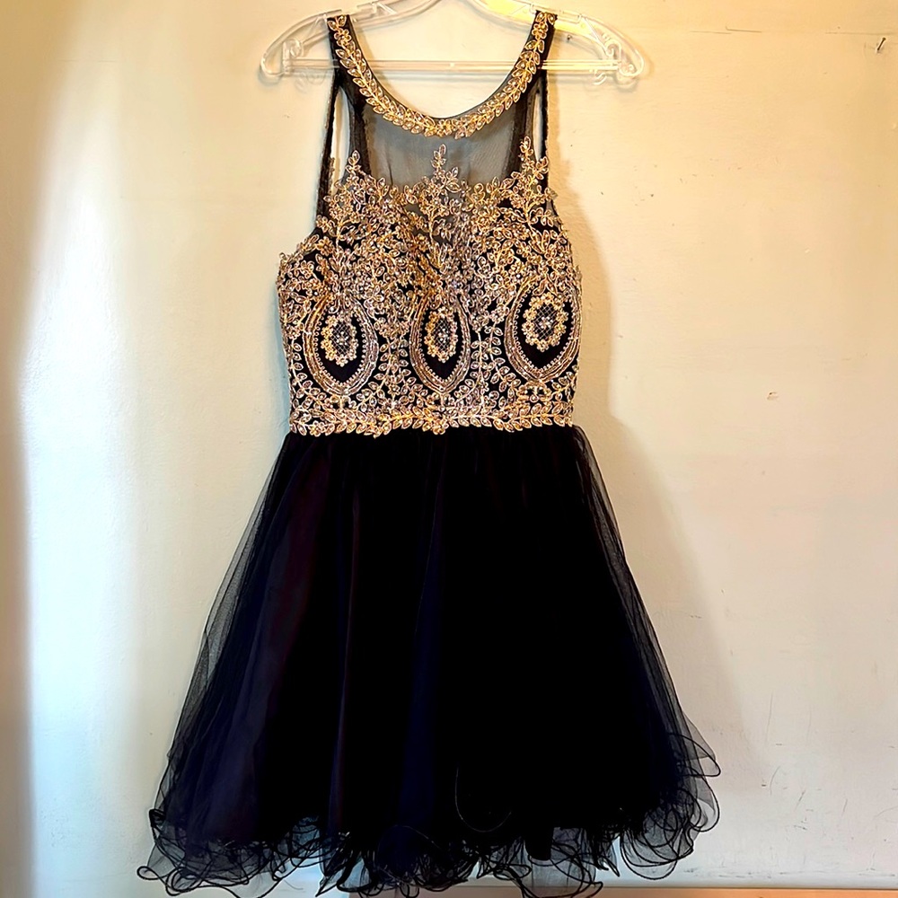 Black and gold, zip up, formal dress, Women’s medium